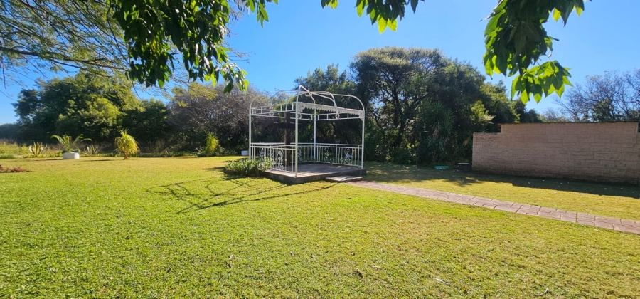 12 Bedroom Property for Sale in Rustenburg Rural North West